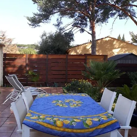 Nyaraló La Garonnette 5 By Interhome